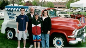 IceCreamTruckFamily2003